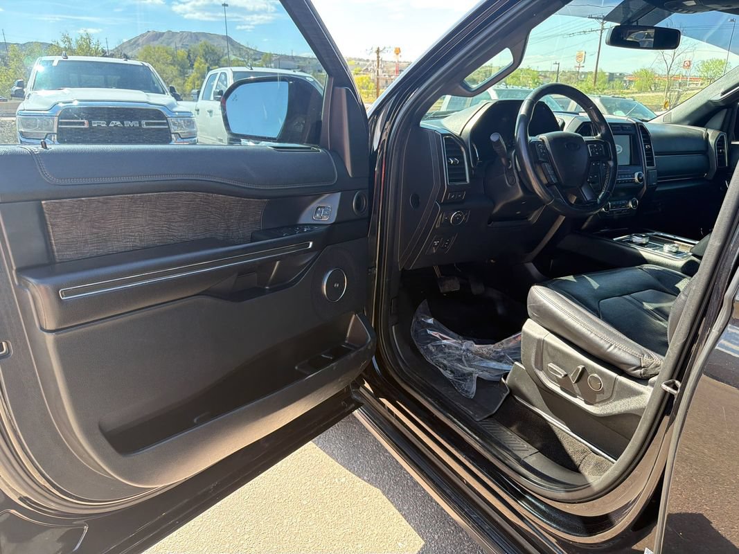 Used 2019 Ford Expedition Max Limited AWD/4WD image 9
