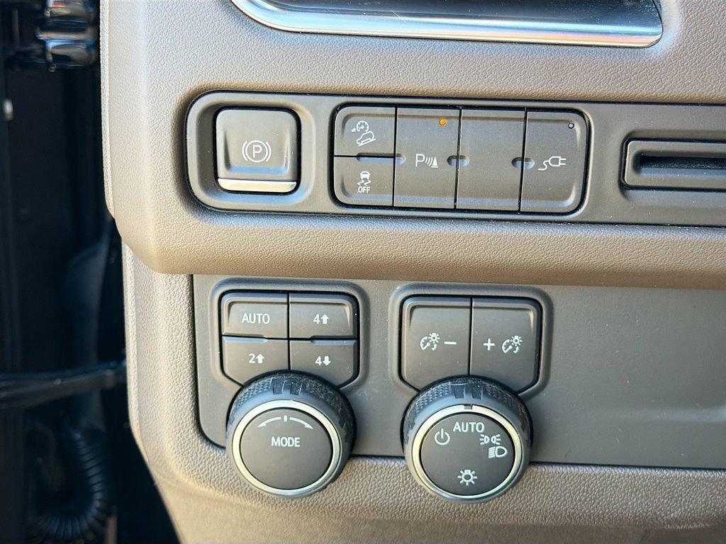 Used 2021 Chevrolet Tahoe Z71 image 37