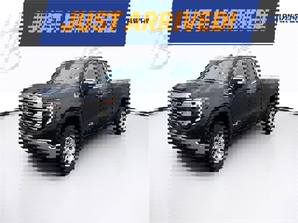 Used 2025 GMC Sierra 1500 SLE image 1
