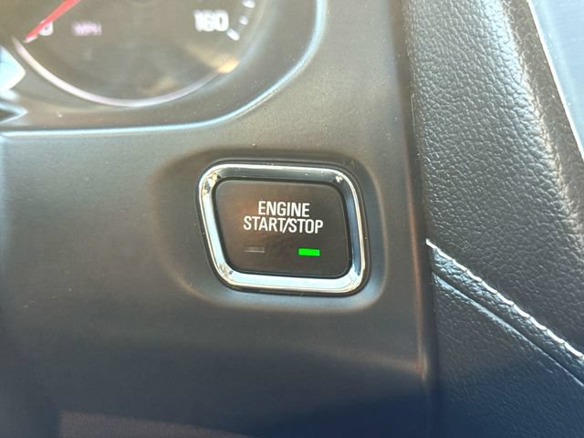 Used 2022 GMC Acadia SLE w/ Driver Convenience Package FWD image 17