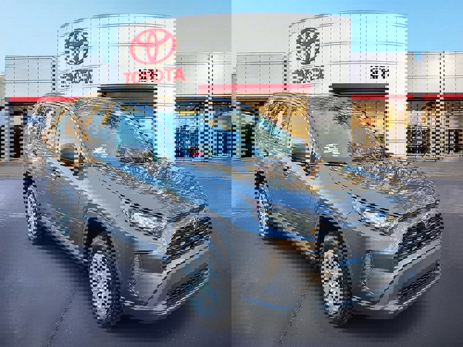 Certified 2021 Toyota RAV4 LE image 3