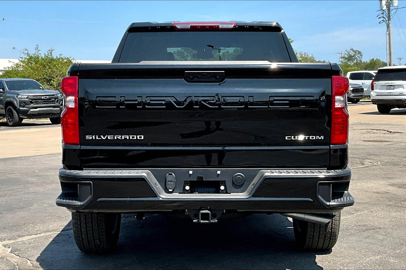 New 2025 Chevrolet Silverado 1500 Custom image 4