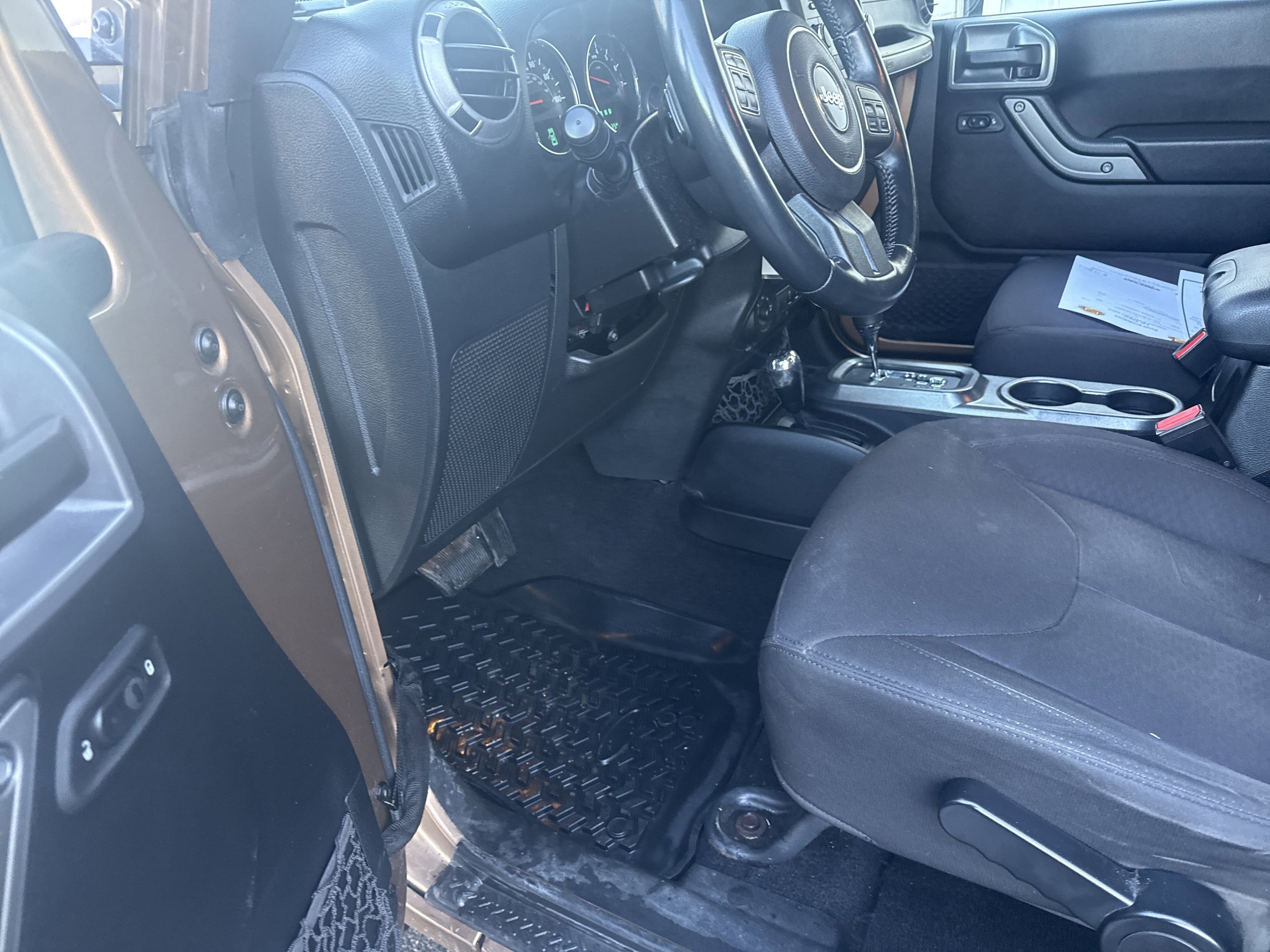 Used 2015 Jeep Wrangler Unlimited Sport w/ Quick Order Package 24S image 17