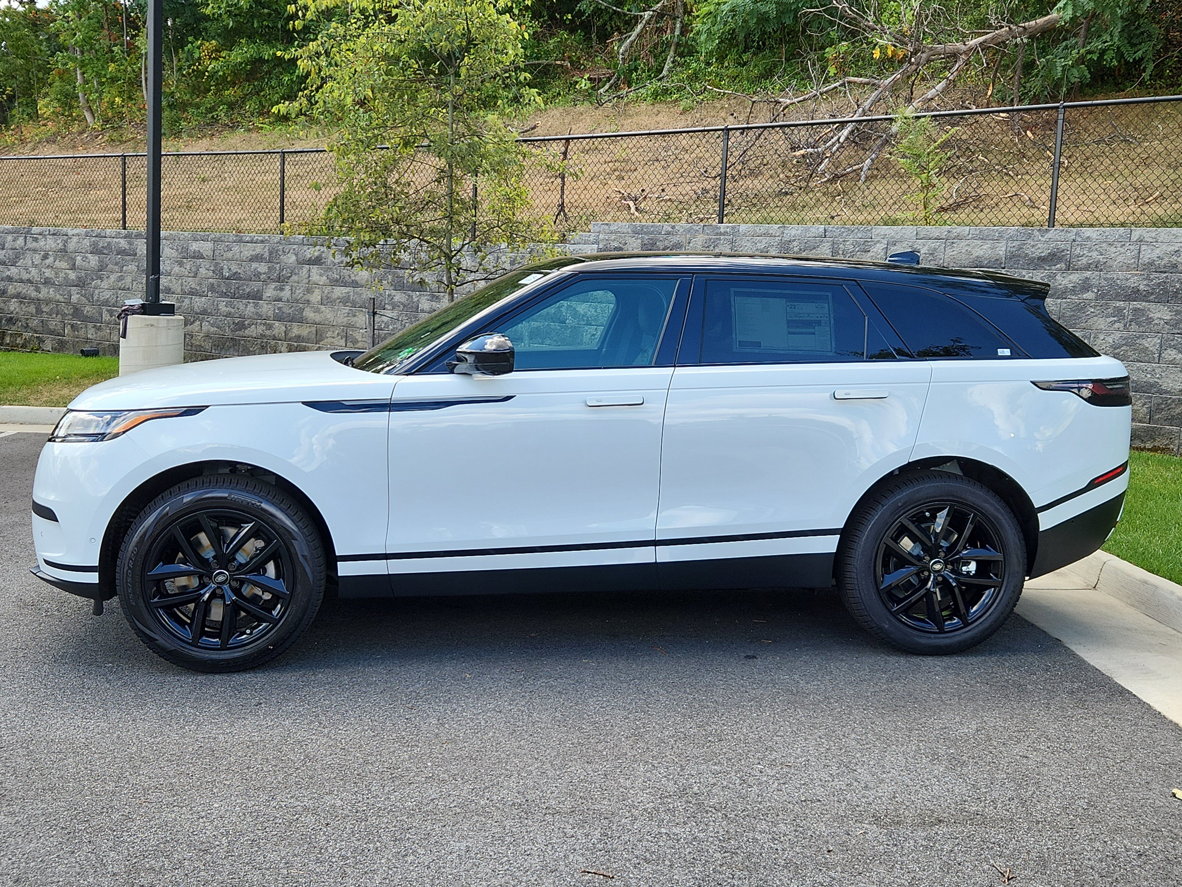 Used 2026 Land Rover Range Rover Velar S image 6