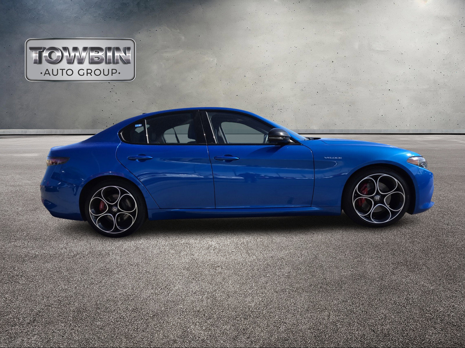 Used 2024 Alfa Romeo Giulia Veloce image 3