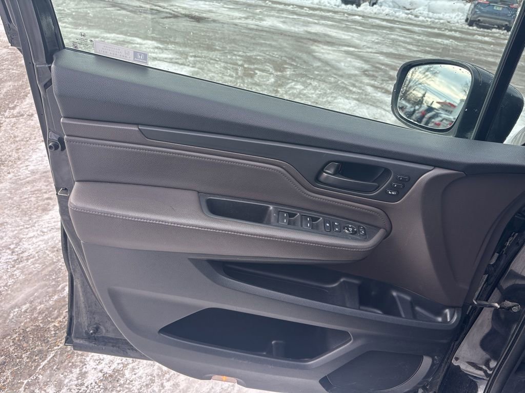Used 2018 Honda Odyssey Touring image 10