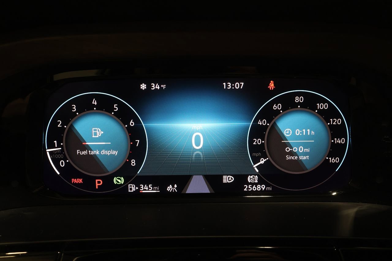 Used 2025 Volkswagen Atlas SE image 11