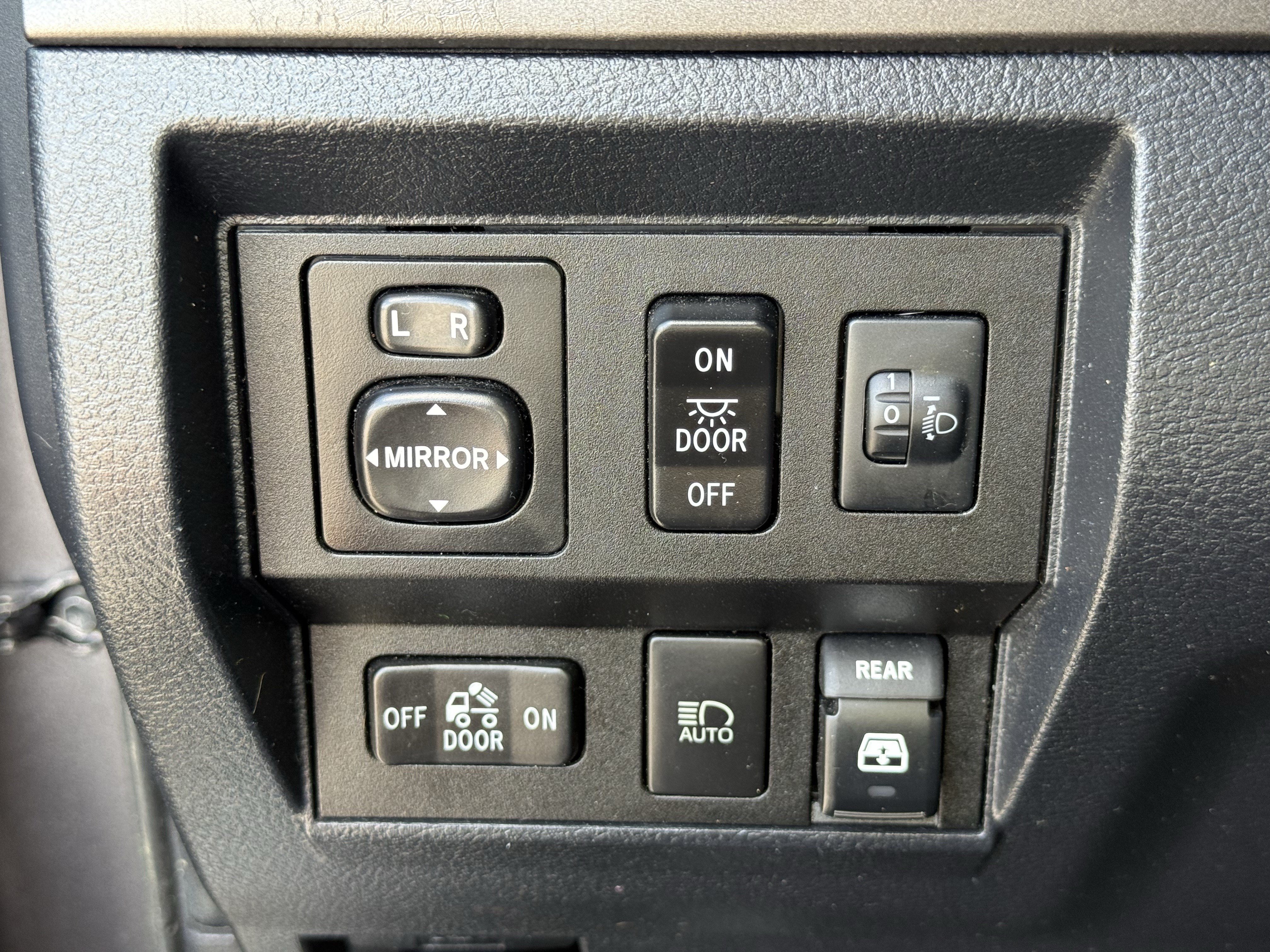 Used 2018 Toyota Tundra SR5 w/ TRD Off Road Package RWD image 24