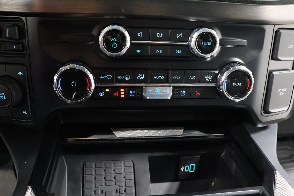 Used 2024 Ford F250 Lariat w/ Lariat Ultimate Package AWD/4WD image 8