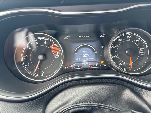 Used 2022 Jeep Cherokee Trailhawk w/ Comfort/Convenience Group AWD/4WD image 18