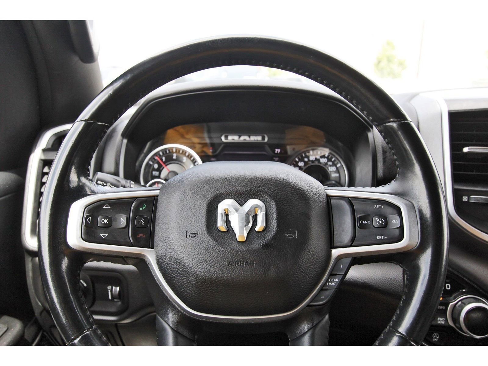 Used 2022 RAM 1500 Big Horn AWD/4WD image 17