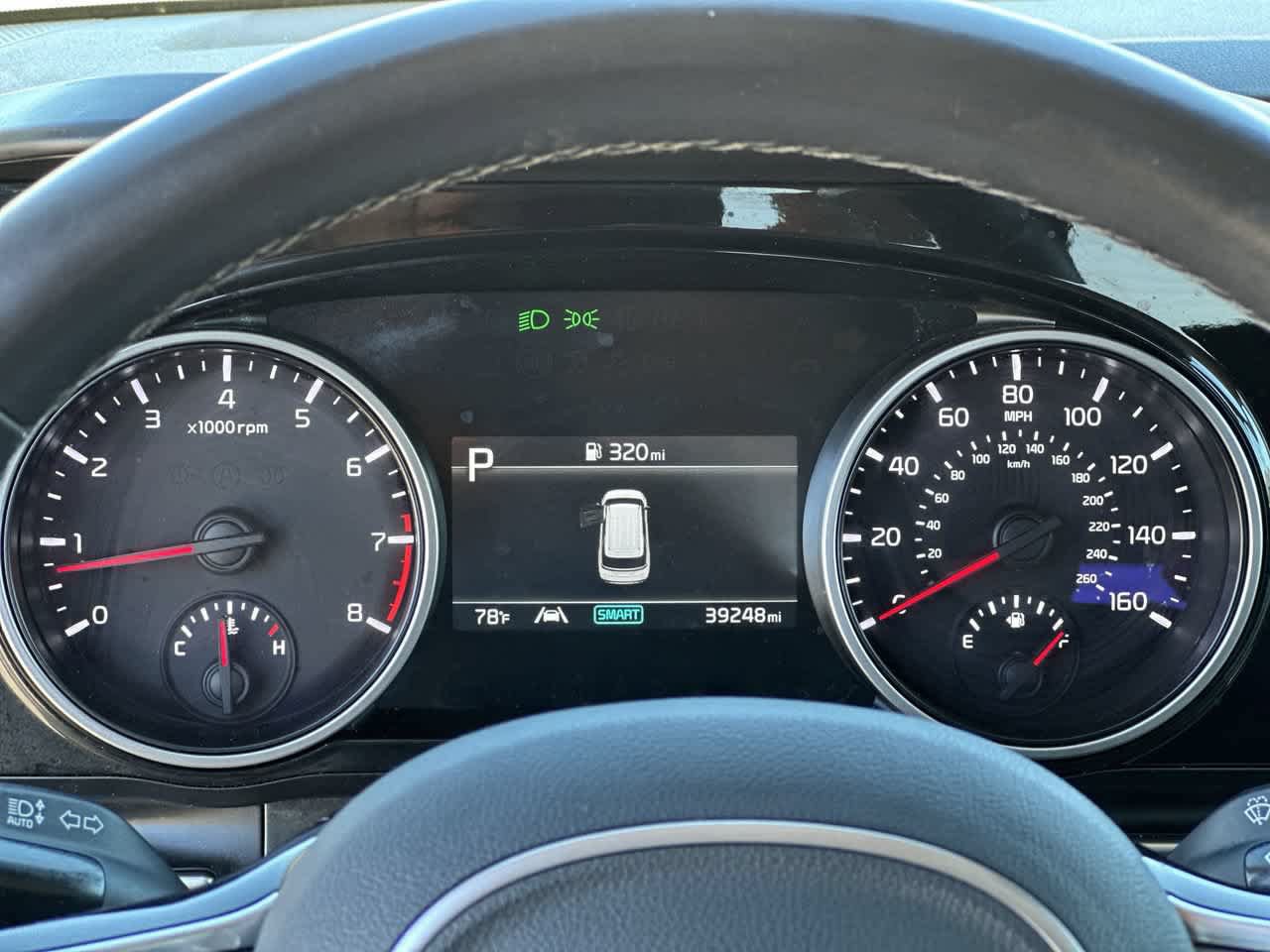 Used 2024 Kia Carnival EX FWD image 29