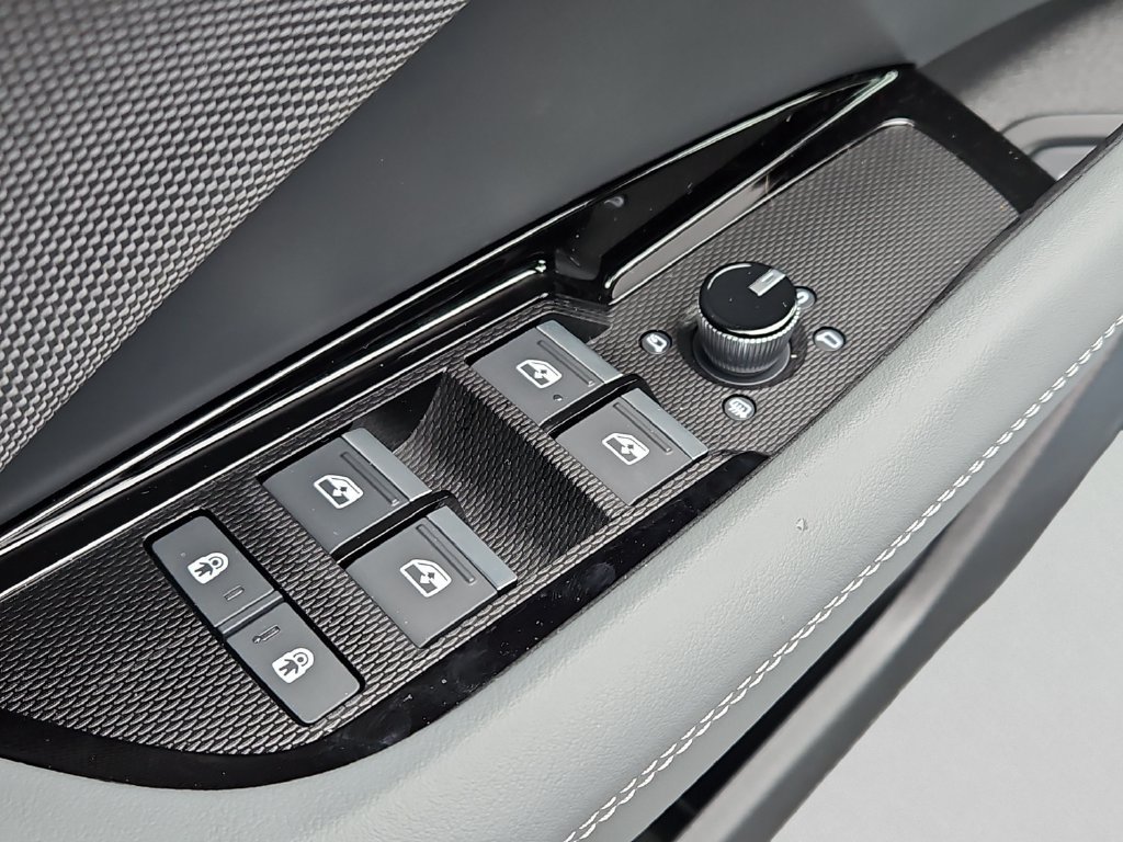 New 2026 Audi Q3 quattro 2.0T AWD/4WD image 19