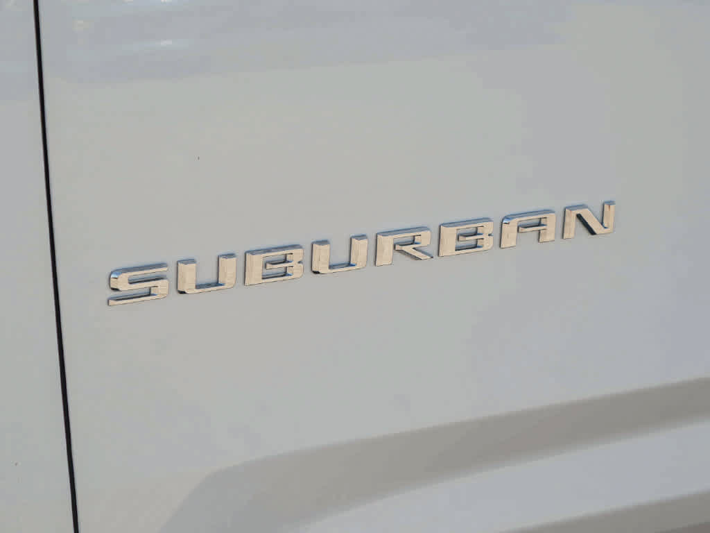 Used 2024 Chevrolet Suburban Premier w/ Max Trailering Package AWD/4WD image 10