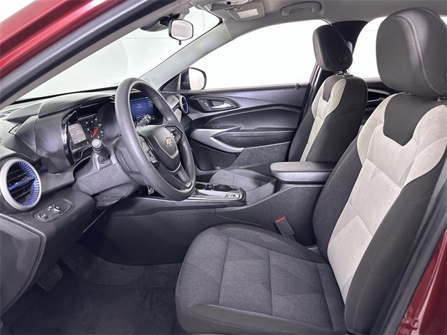Used 2024 Chevrolet Trax LS image 20