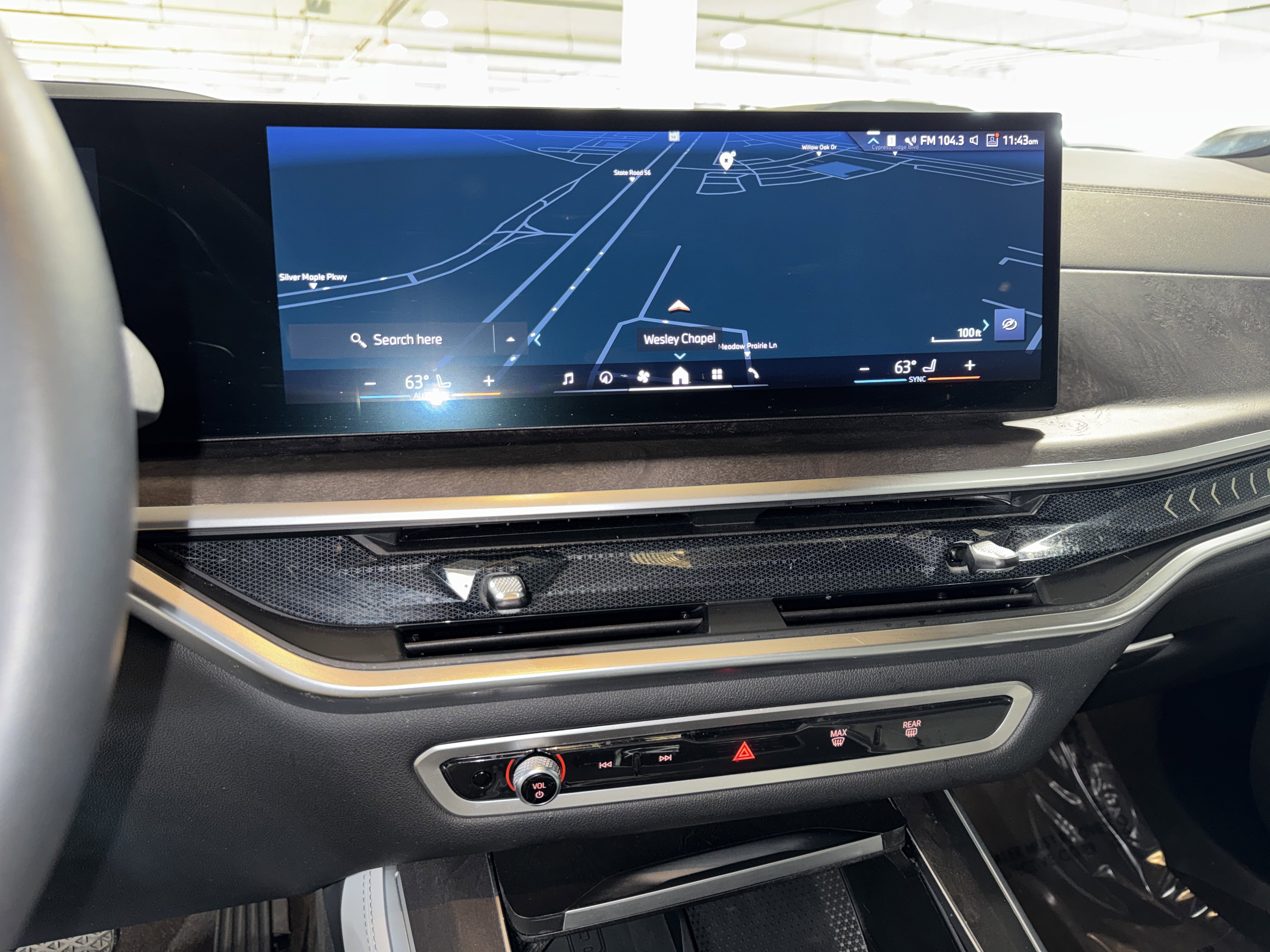 Certified 2024 BMW X5 sDrive40i w/ Premium Package image 26