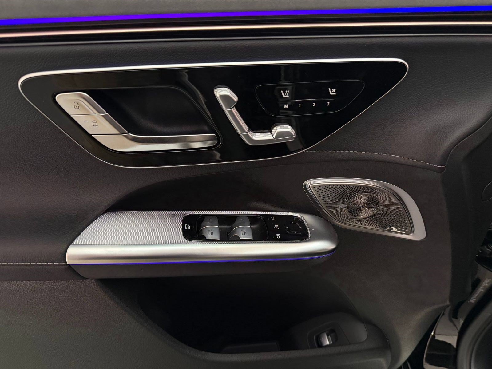 New 2027 Mercedes-Benz EQE 320 4MATIC SUV image 11