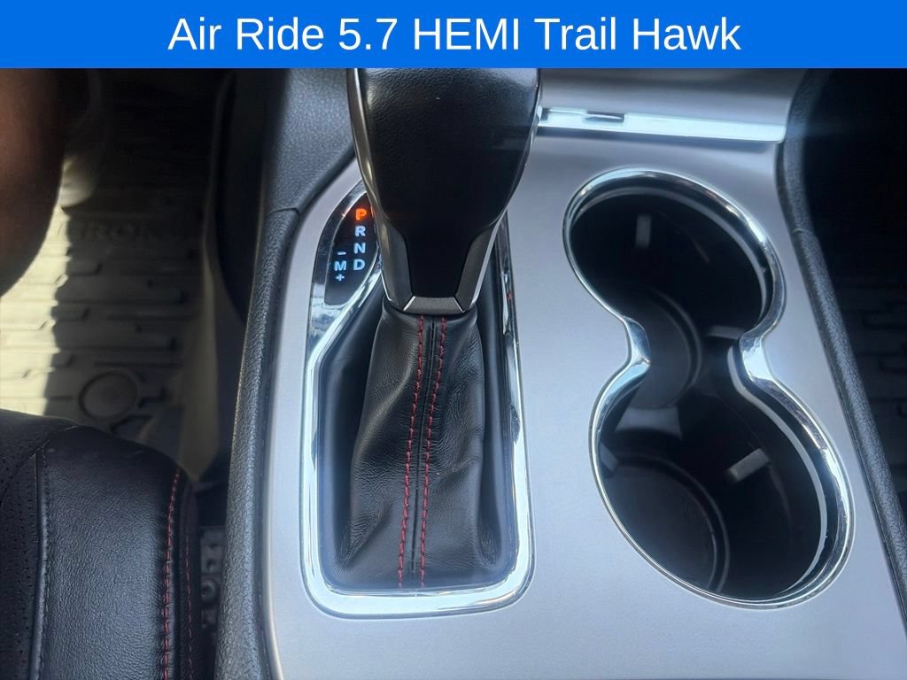 Used 2021 Jeep Grand Cherokee Trailhawk w/ Premium Lighting Group AWD/4WD image 43