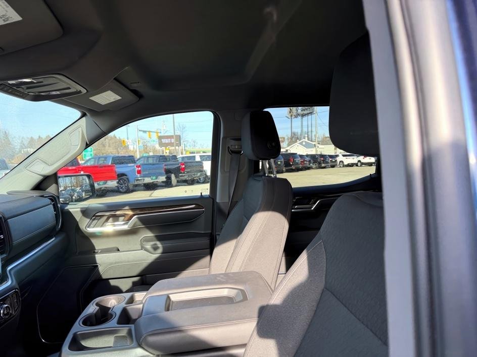 Certified 2022 GMC Sierra 1500 SLE image 9