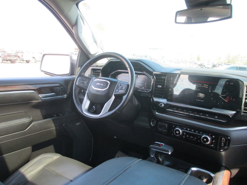 Used 2023 GMC Sierra 1500 SLT w/ SLT Premium Plus Package image 27