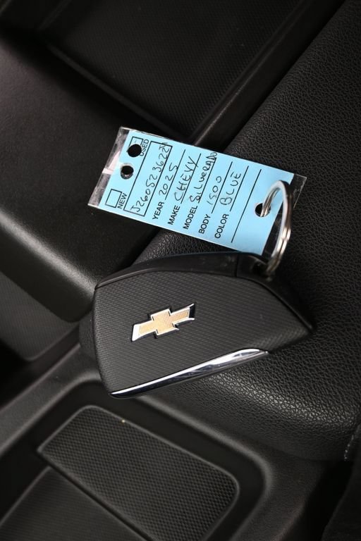 Used 2025 Chevrolet Silverado 1500 Custom w/ Turbomax Blackout Package RWD image 26