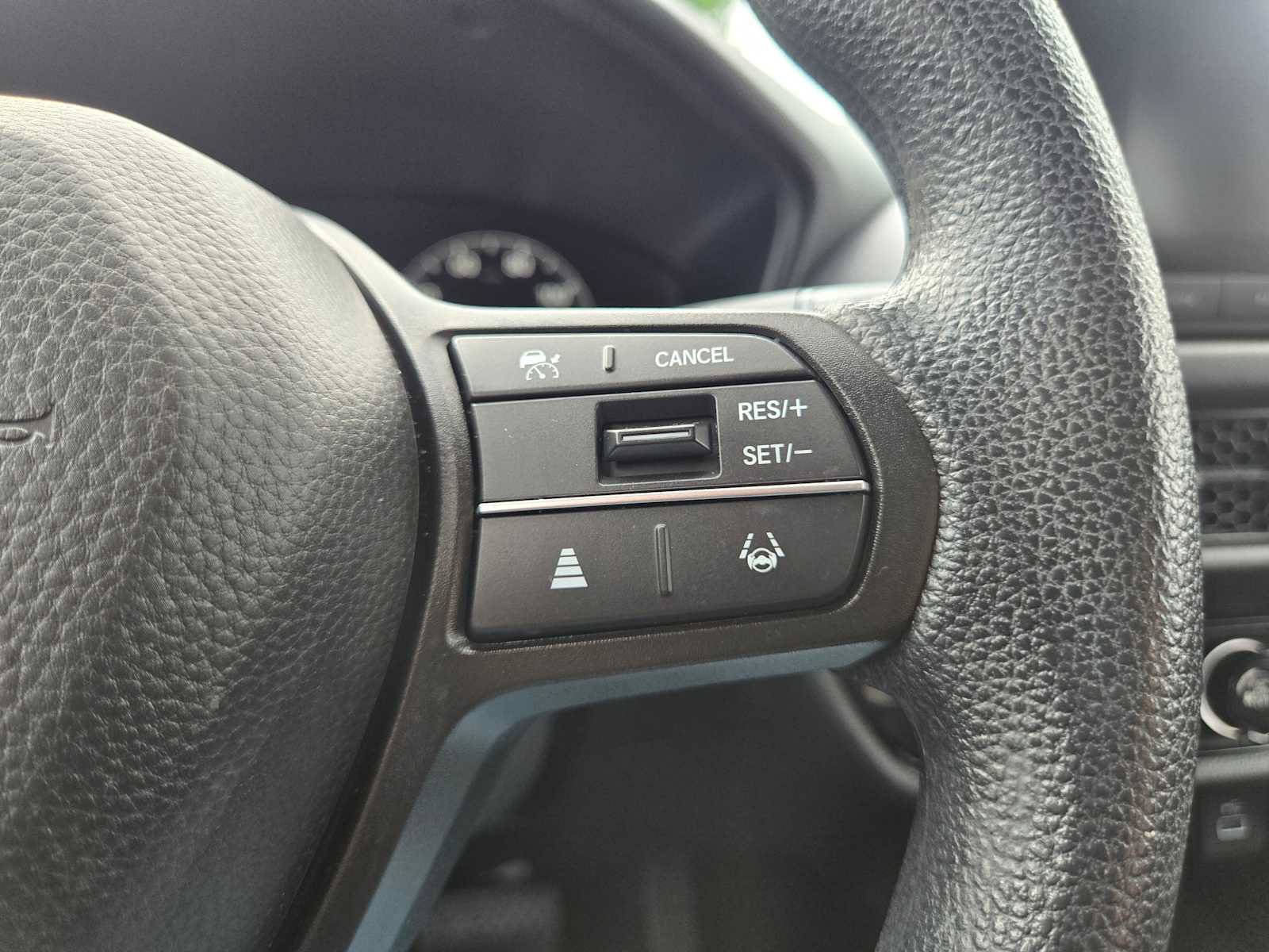 Used 2023 Honda HR-V LX image 30