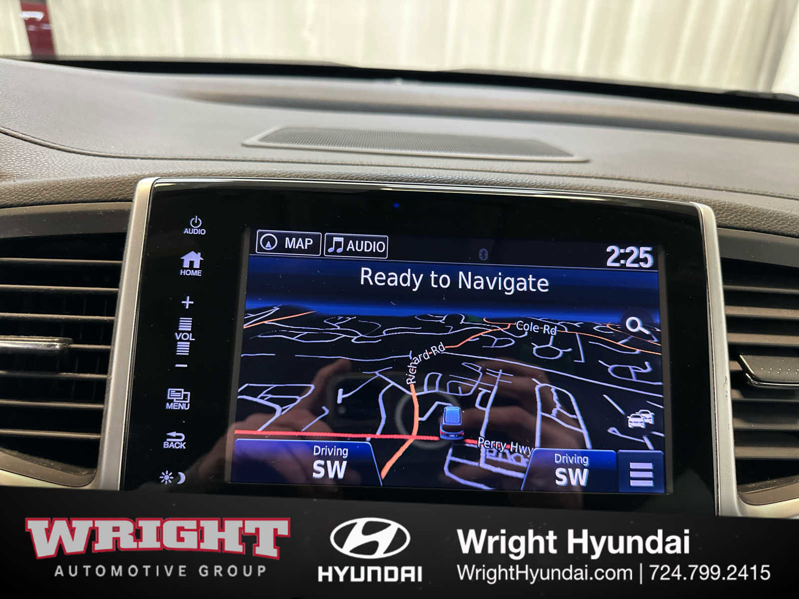 Used 2018 Honda Pilot Touring image 25