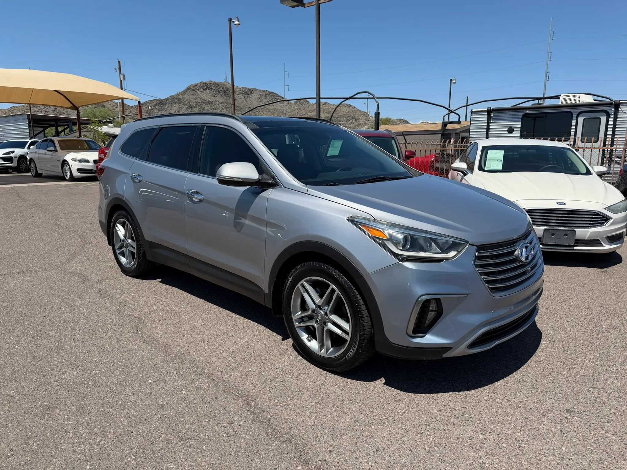 Used 2017 Hyundai Santa Fe FWD w/ Cargo Package image 3