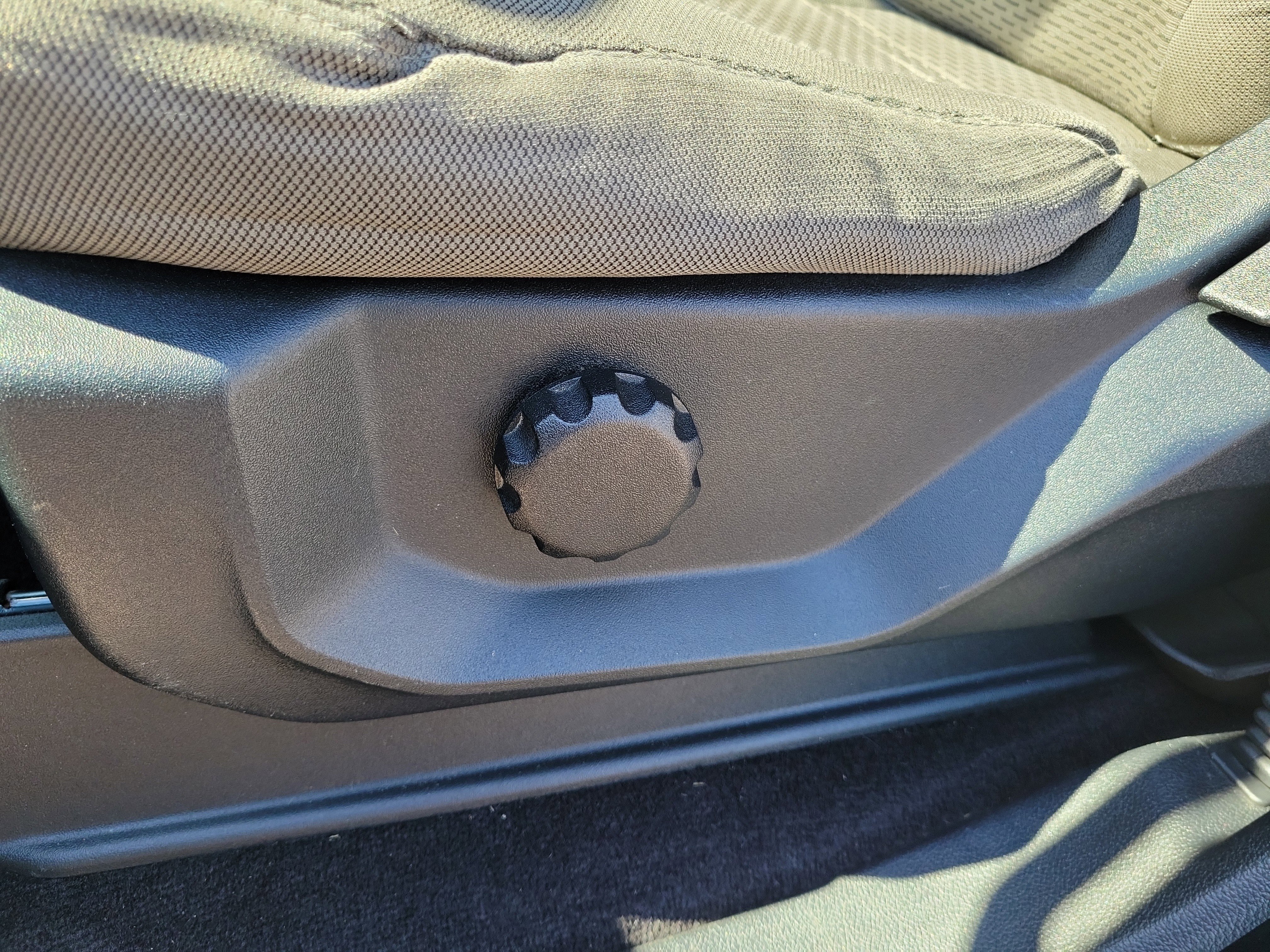 Used 2015 Ford F150 XLT w/ XTR Package image 16