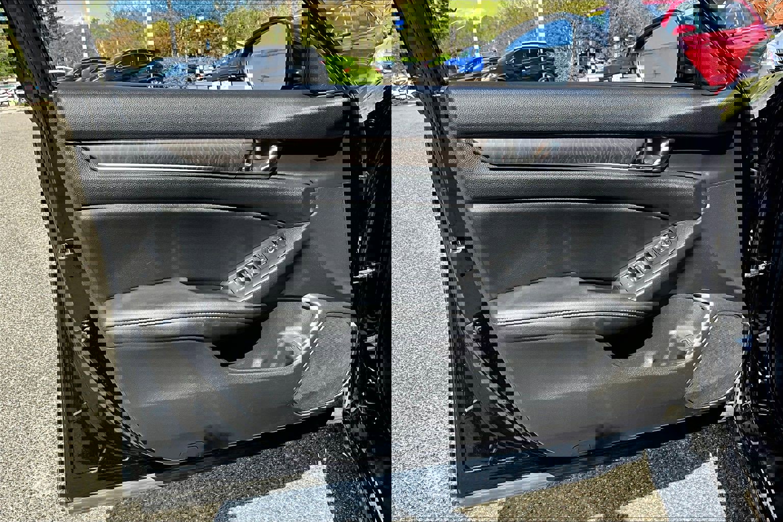 Used 2019 Honda Accord EX image 18