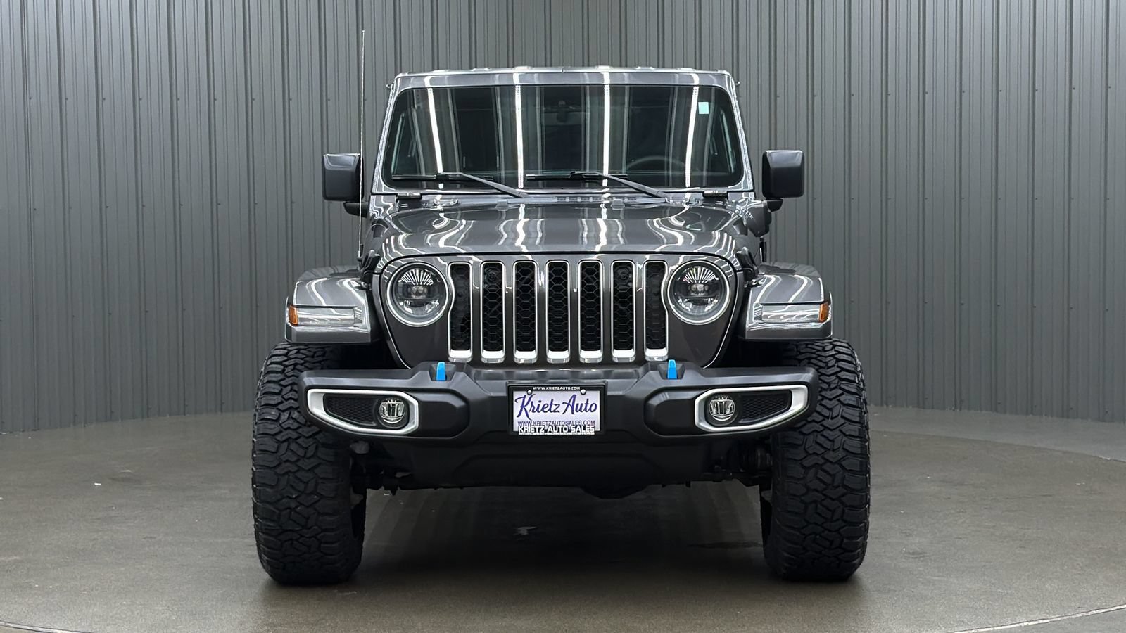 Used 2023 Jeep Wrangler Unlimited Sahara w/ Cold Weather Group AWD/4WD image 8