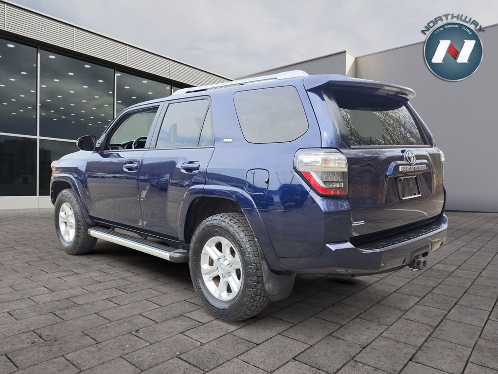 Used 2015 Toyota 4Runner SR5 AWD/4WD image 3