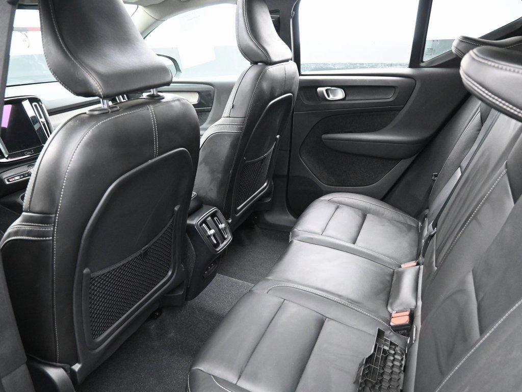 Used 2024 Volvo XC40 B5 Ultimate w/ Protection Package Premier AWD/4WD image 29