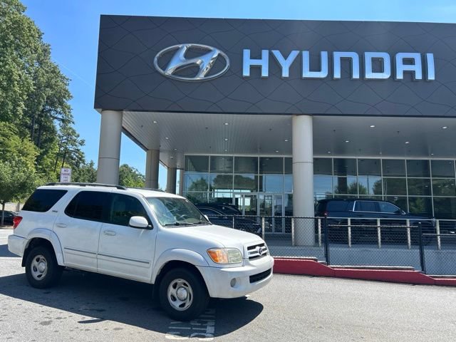 Used 2005 Toyota Sequoia SR5 RWD image 1