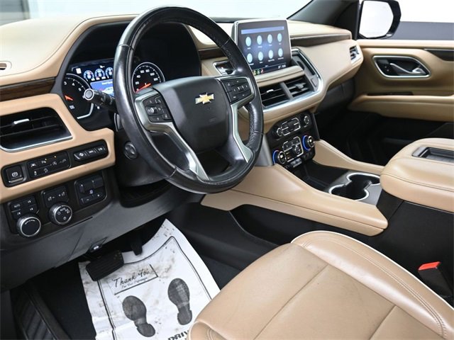Used 2021 Chevrolet Suburban Premier w/ Premium Package image 14