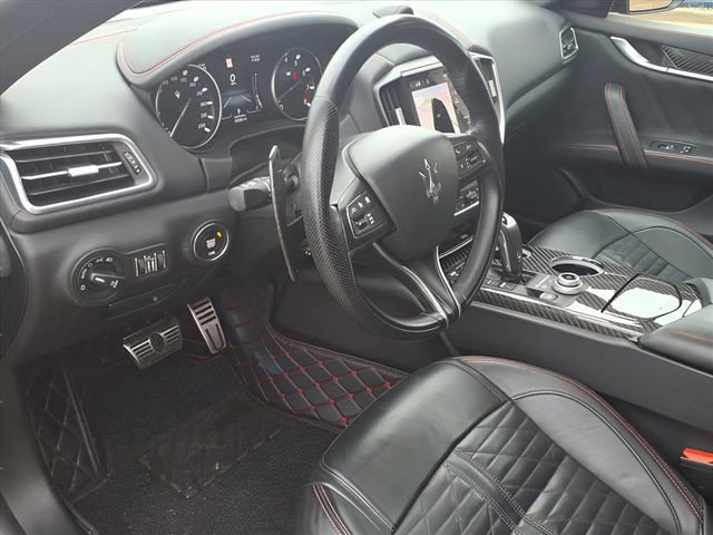Used 2021 Maserati Ghibli Trofeo image 6