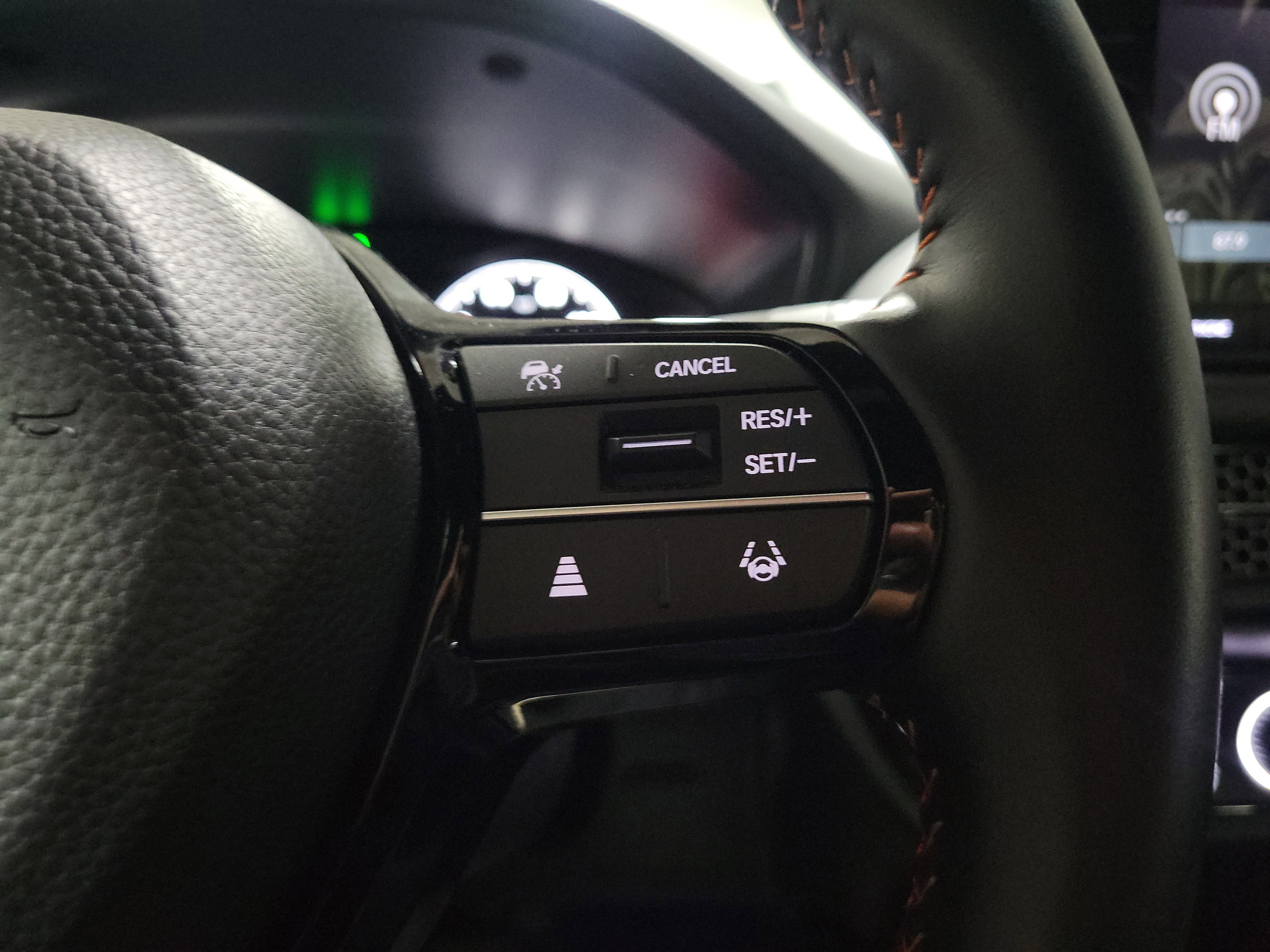 Certified 2025 Honda HR-V Sport image 25