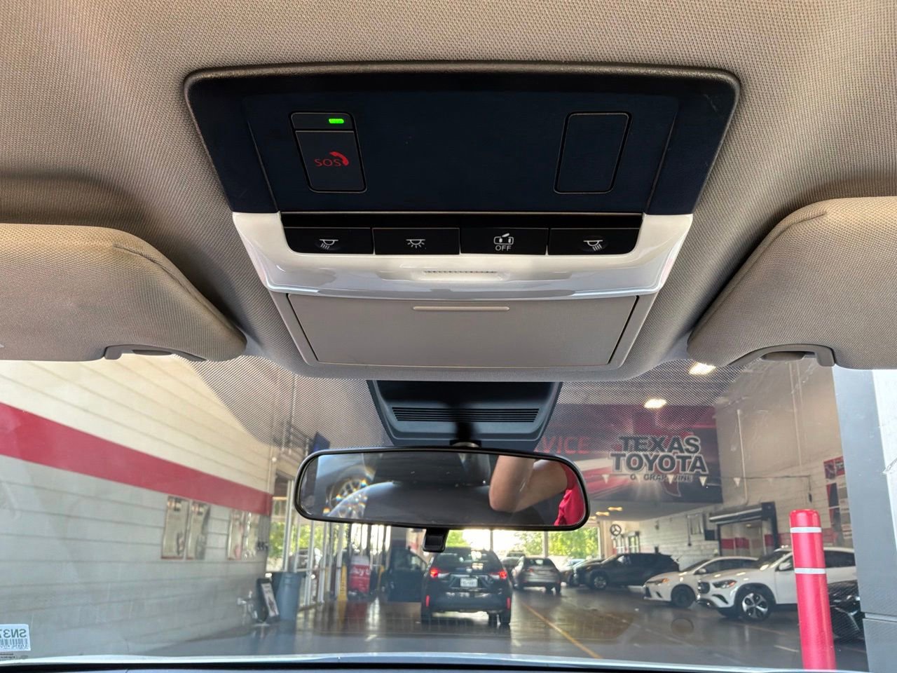 Used 2025 Nissan Altima 2.5 SV FWD image 16