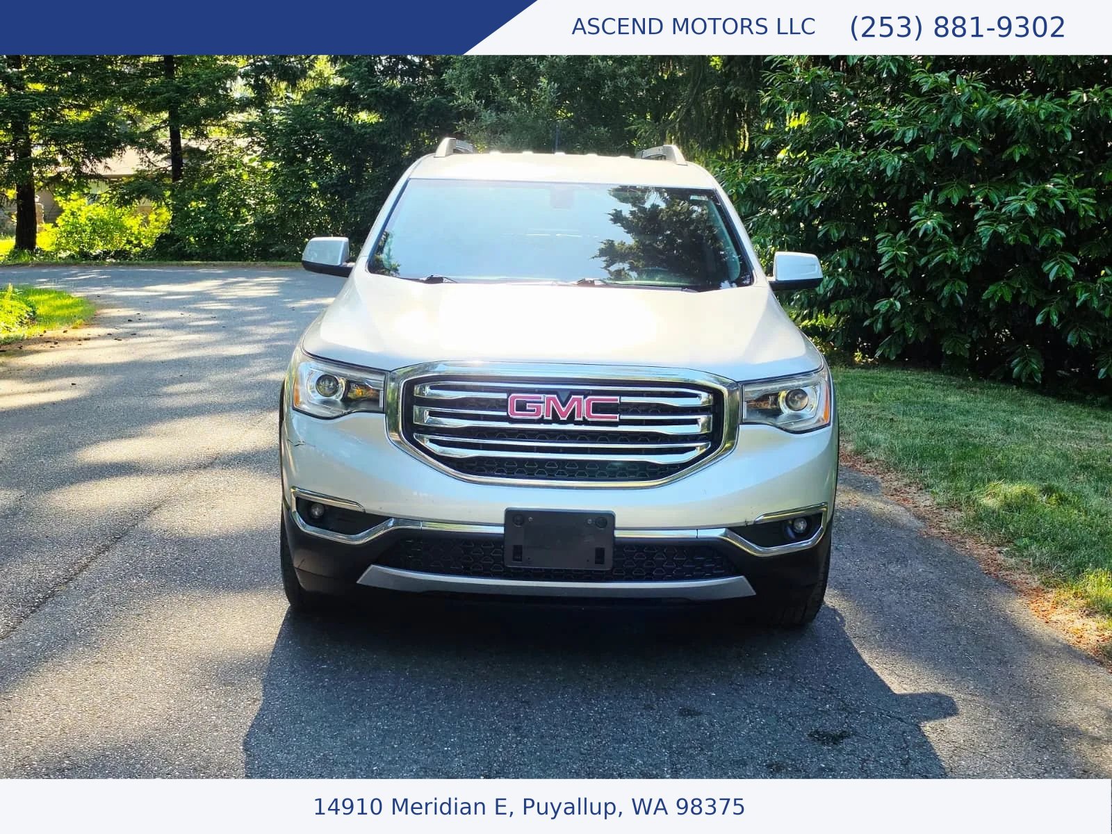 Used 2017 GMC Acadia SLT AWD/4WD image 8