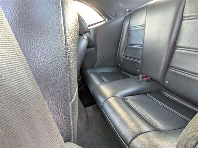 Used 2004 Ford Mustang Convertible image 22