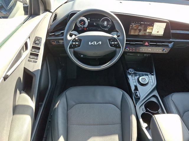 Certified 2024 Kia Niro Wind FWD image 13