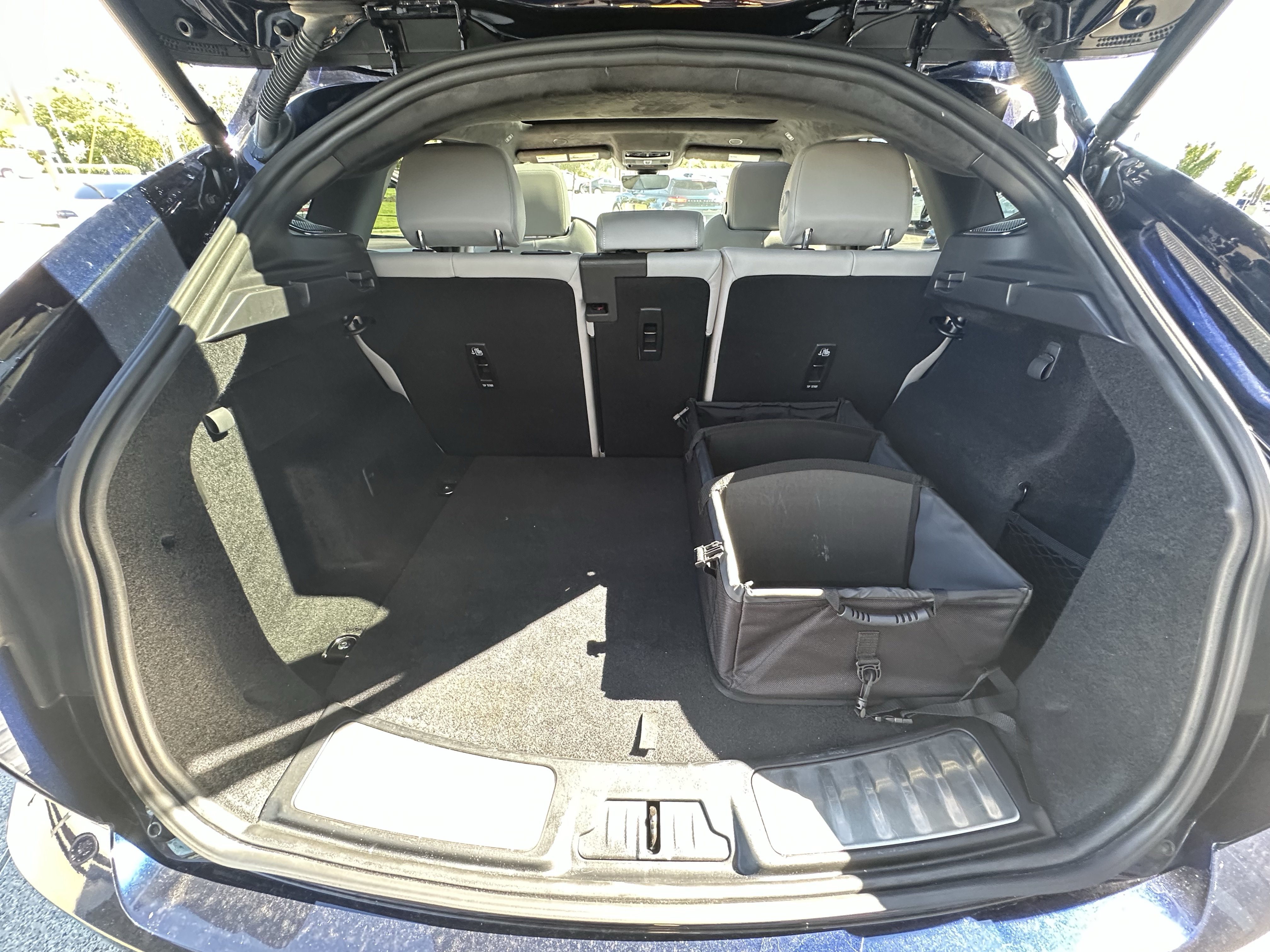 Certified 2024 Jaguar E-PACE R-Dynamic SE AWD/4WD image 35