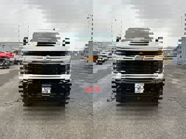 Used 2025 Chevrolet Silverado 2500 Custom w/ Custom Value Package AWD/4WD image 9