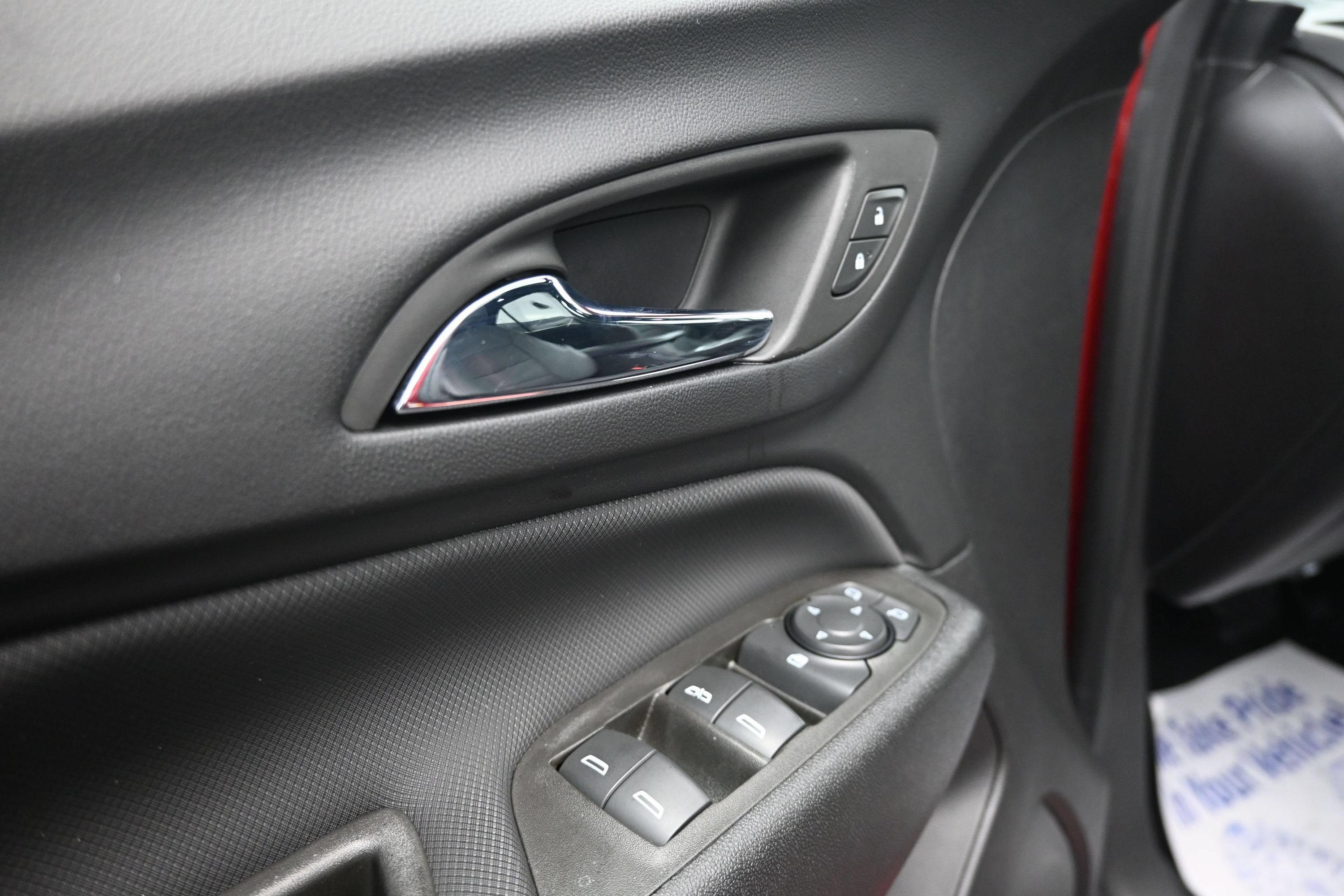 Certified 2023 Chevrolet Equinox RS FWD image 25