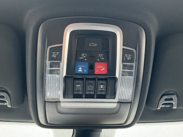 Used 2022 RAM 2500 Limited w/ Towing Technology Group image 26