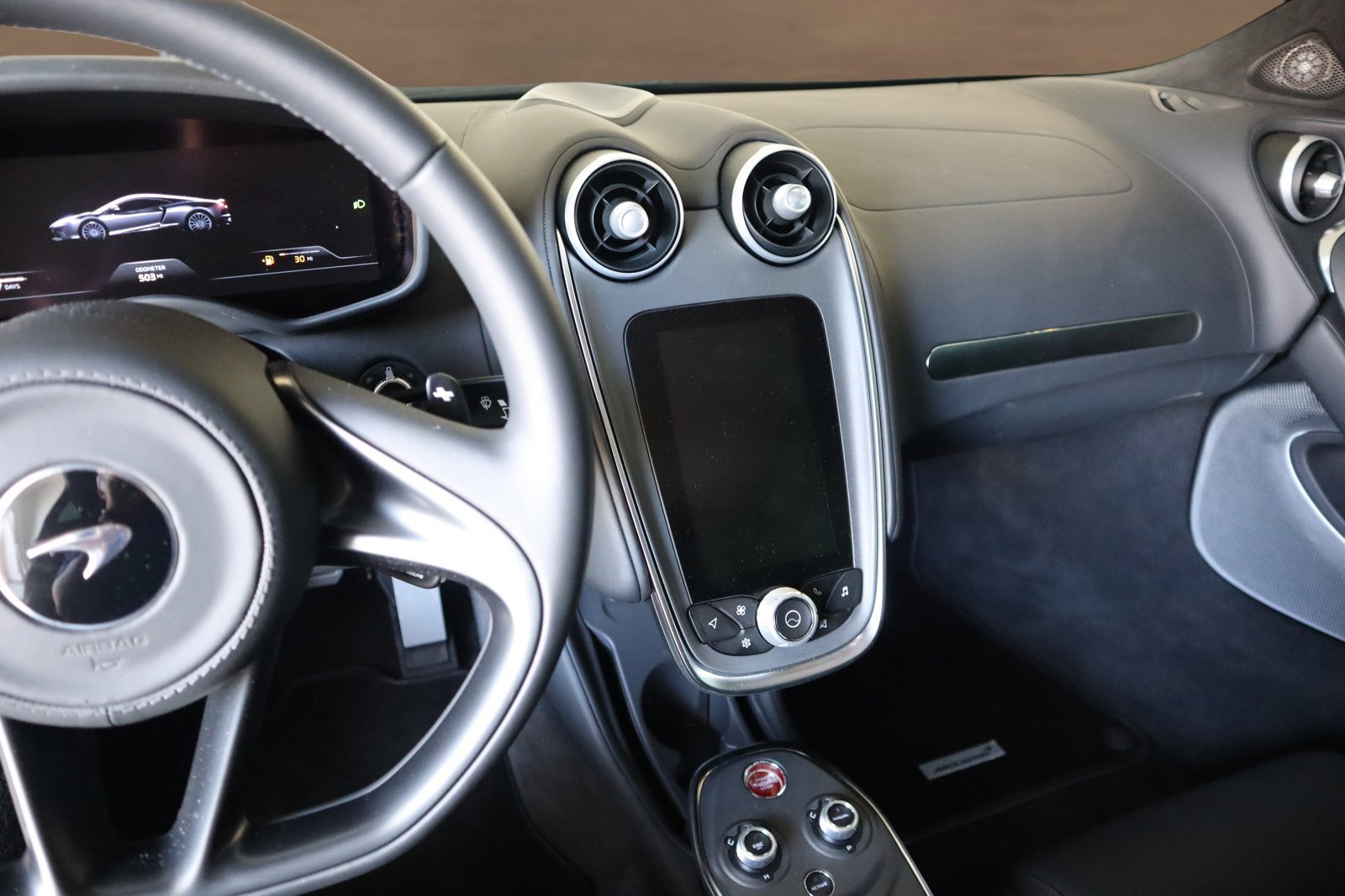 Used 2023 McLaren GT image 9