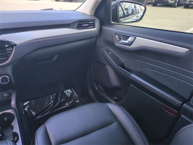 Certified 2022 Ford Escape SEL image 17