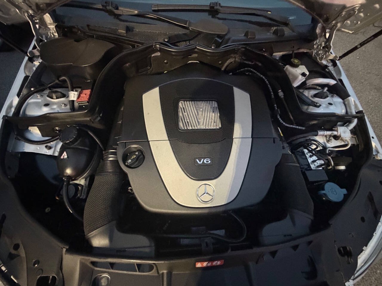Used 2011 Mercedes-Benz C 300 4MATIC Sedan image 19