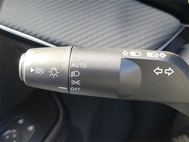 New 2026 Nissan Kicks SR image 15