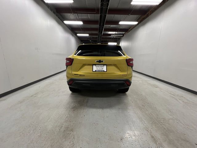 Certified 2024 Chevrolet Trax RS w/ Driver Confidence Package image 7